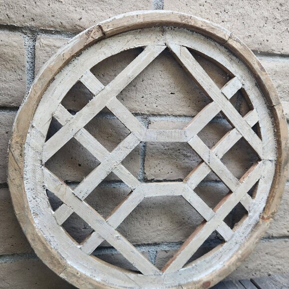 Round Farmhouse Arch Wood Cathedral Window Distress Shabby Chic Beriato 24" - Picture 3 of 4